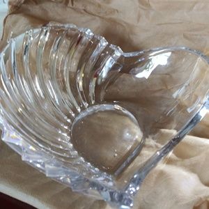 Vintage Retired Noritake Heart Lead Crystal Bowl